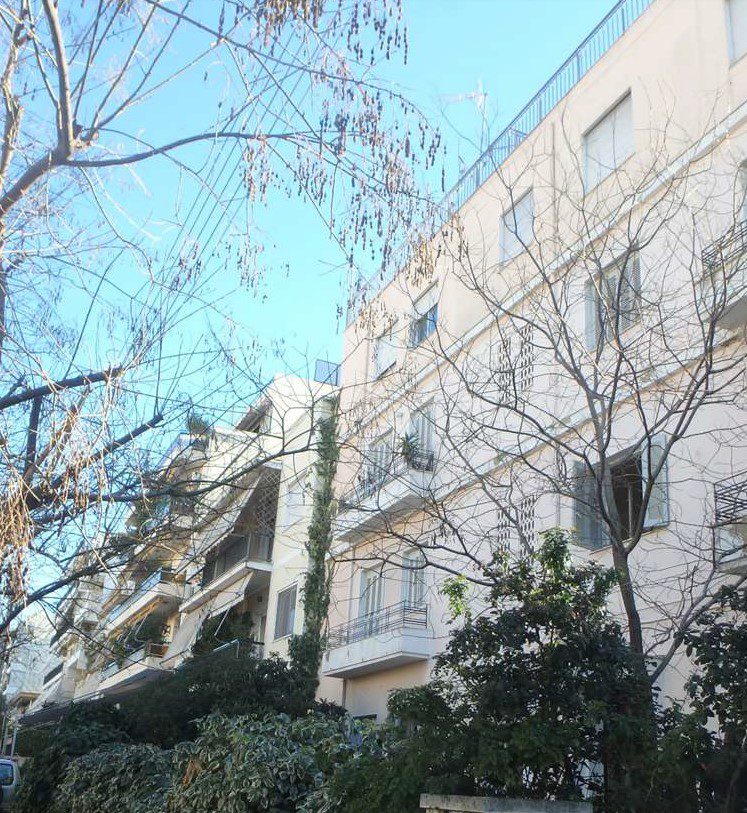 Τριώροφο κτίριο 533τ.μ., προς πώληση στο Γαλάτσι